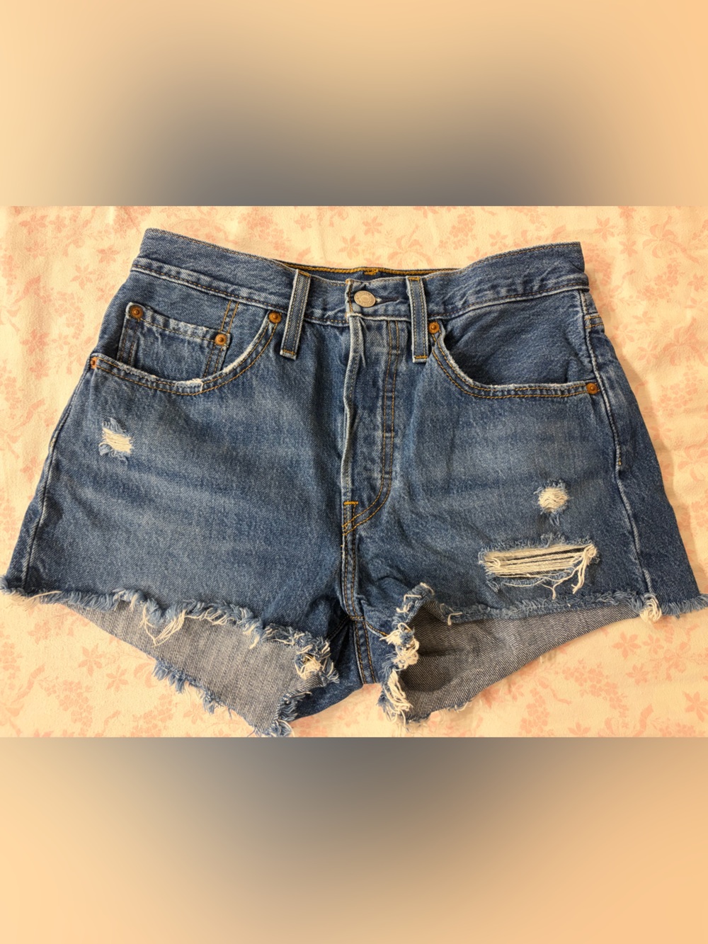 Levi’s Premium 501 Button Fly Denim Shorts Medium Wash Waist 26